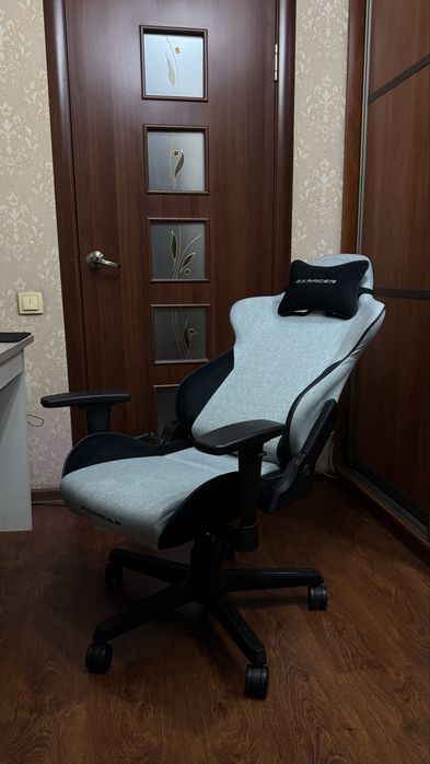 Игровое кресло Dxracer Formula