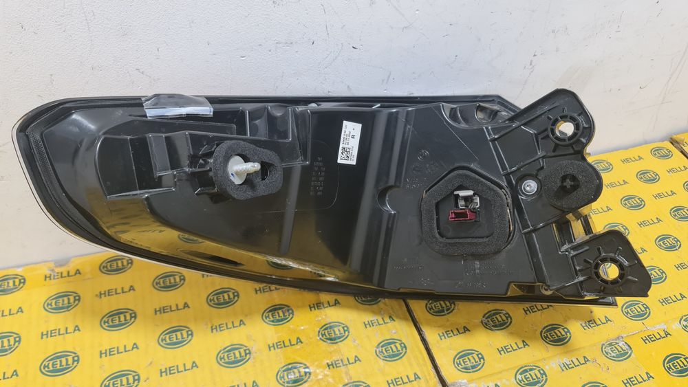 Lampa tripla stop led BMW 5 G30 lci facelift 8493812 sedan