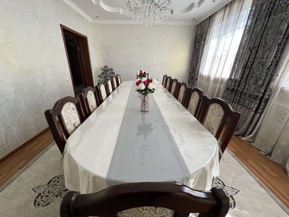 Продается Стол+стулья (14шт)