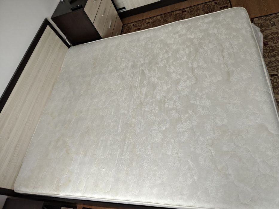 Изгодно! Еднолицев матрак 164/190 см – запазен