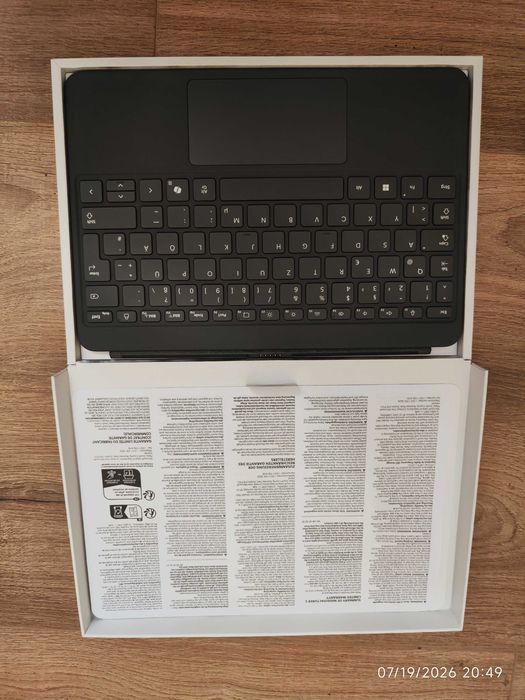 Microsoft Surface Pro 12″ Keyboard със Slim Pen – пълен комплект