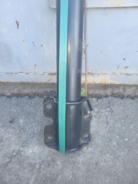 Продам передние стойки