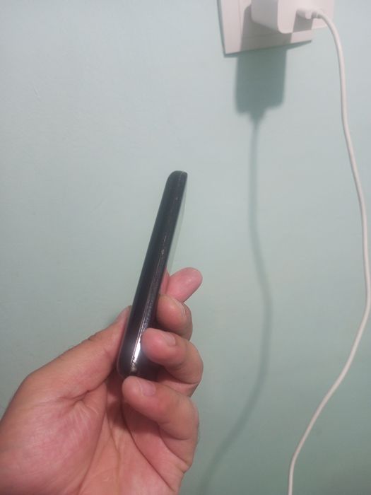 Nokia legenda telefon. Aloqalari vapshe zo'r. Holati ideal