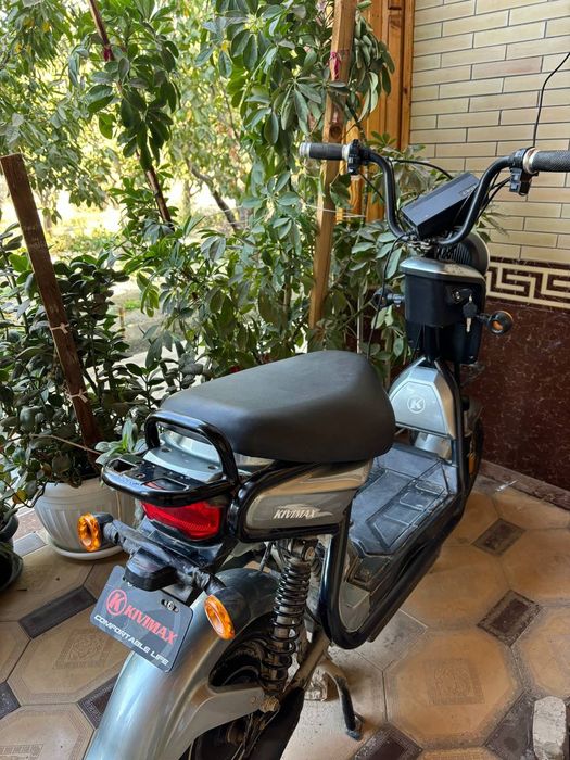 Продам электроскутер KIWIMAX