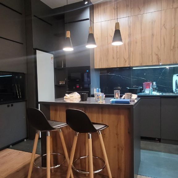 Мебель ясаш кухонный гарнитур шкаф стол ремонт сочиб егиш