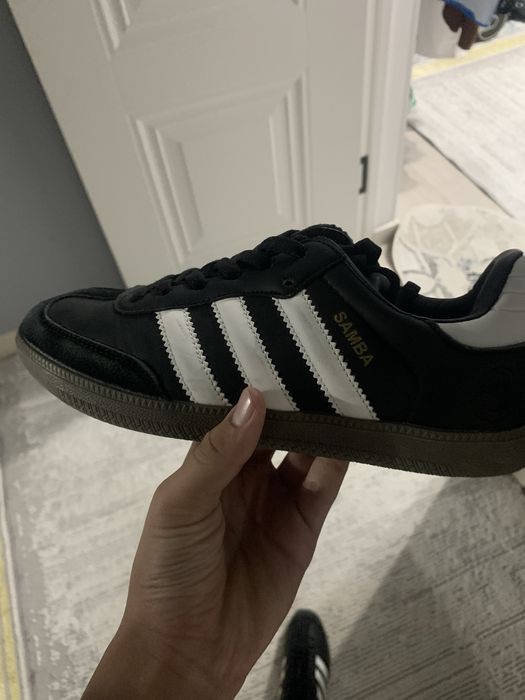 Кроссовки adidas samba почти новые