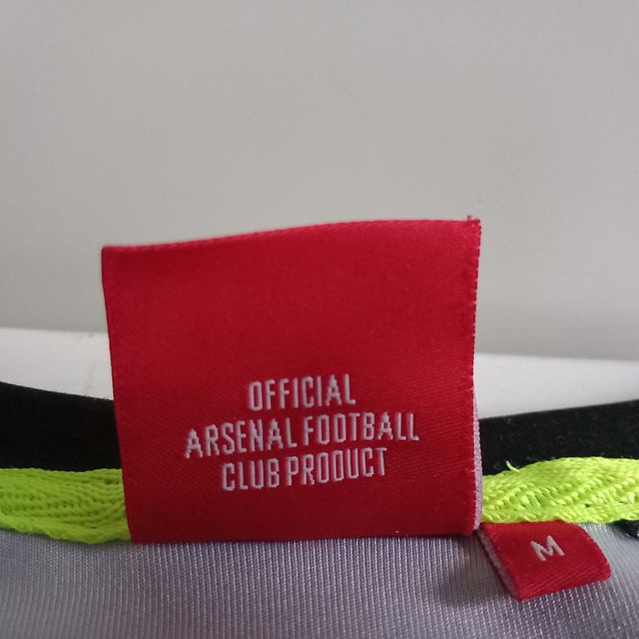 Оригинална лицензирана фенска тениска на Arsenal FC