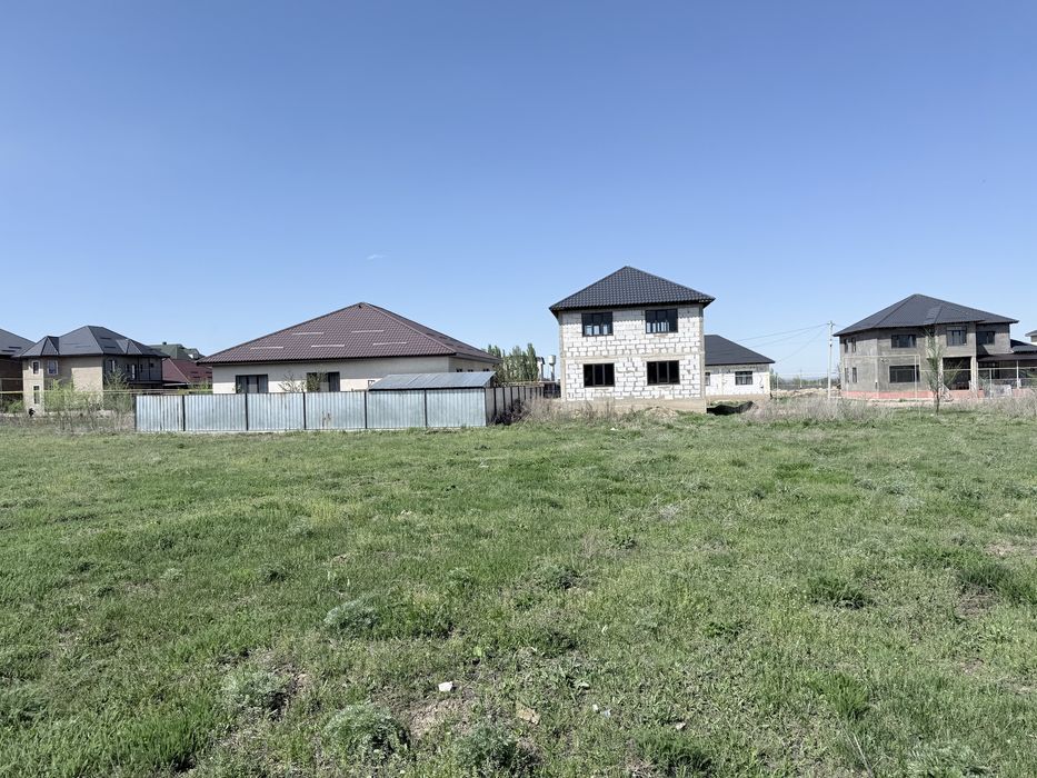 Продам учатски в быстро развивающемся районе возле СДУ