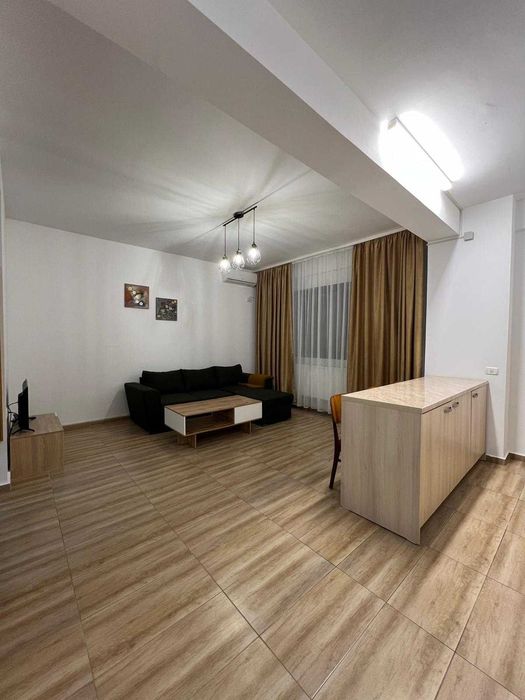 Apartament cu 3 camere +parcare de închiriat în Tabăra Năvodari.