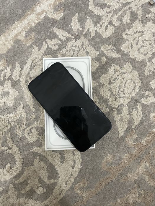 Iphone 16e черный