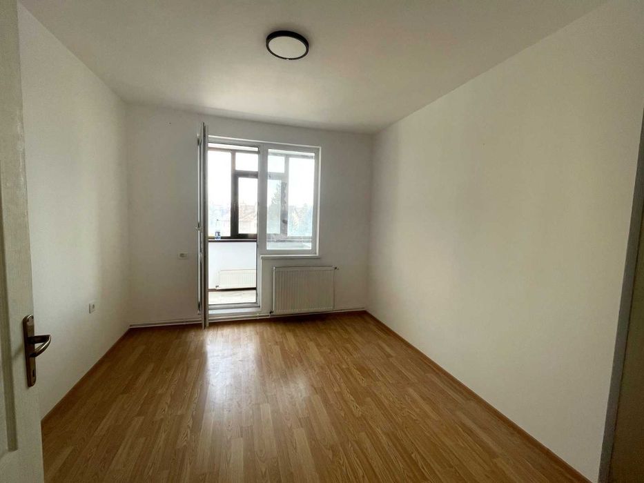 Apartament cu 3 camere in mun. Brasov