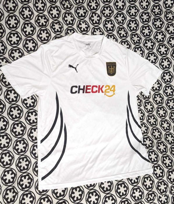 Tricouri fotbal Germania PUMA, marimea M si marimea XL stare excelenta