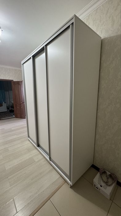 Новый шкаф.Самовывоз за 100к тг