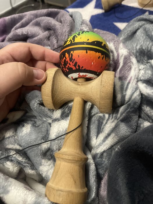 Kendama sweets x krom