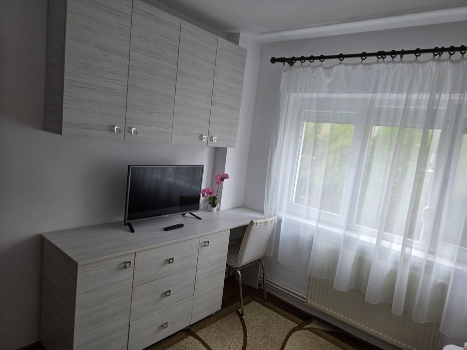 Apartament 2 camere de închiriat
