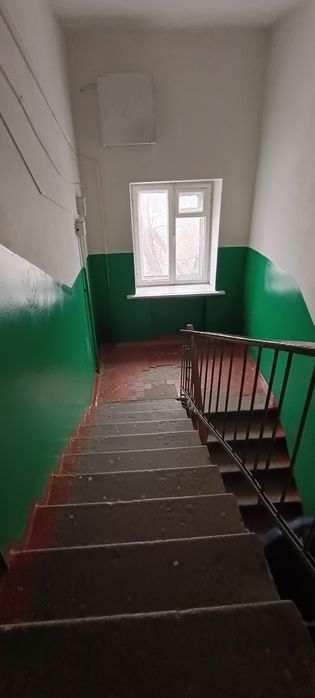 Продам 1 ком кв школьник