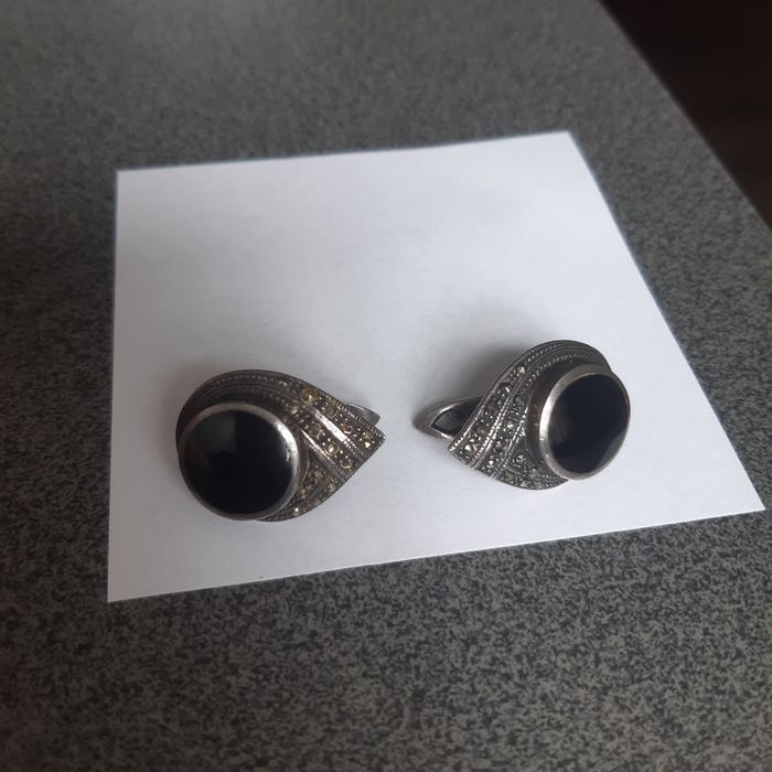 Продам серьги серебро