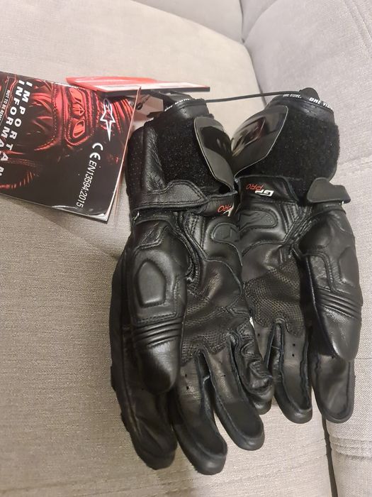 Manusi moto alpinestars gp pro r2   NOI