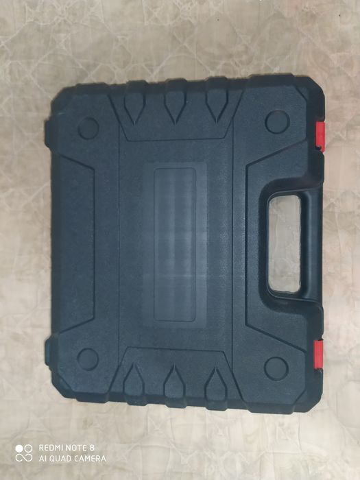 Шуруповёрт аккумуляторный