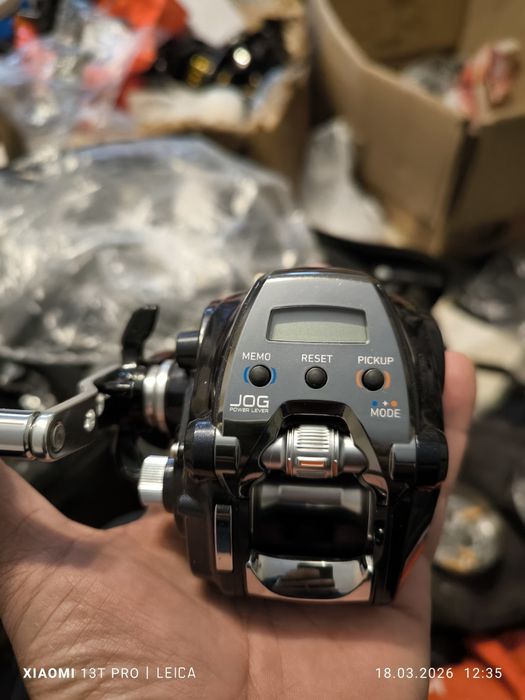 Vând mulineta electrica Daiwa