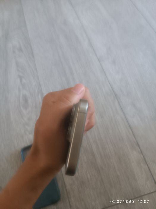 Продам iphone 15 pro 256