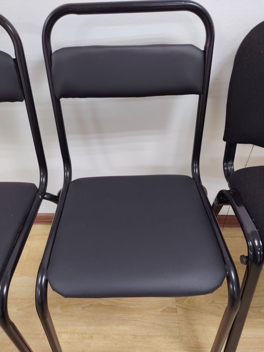 Продам стулья офисные