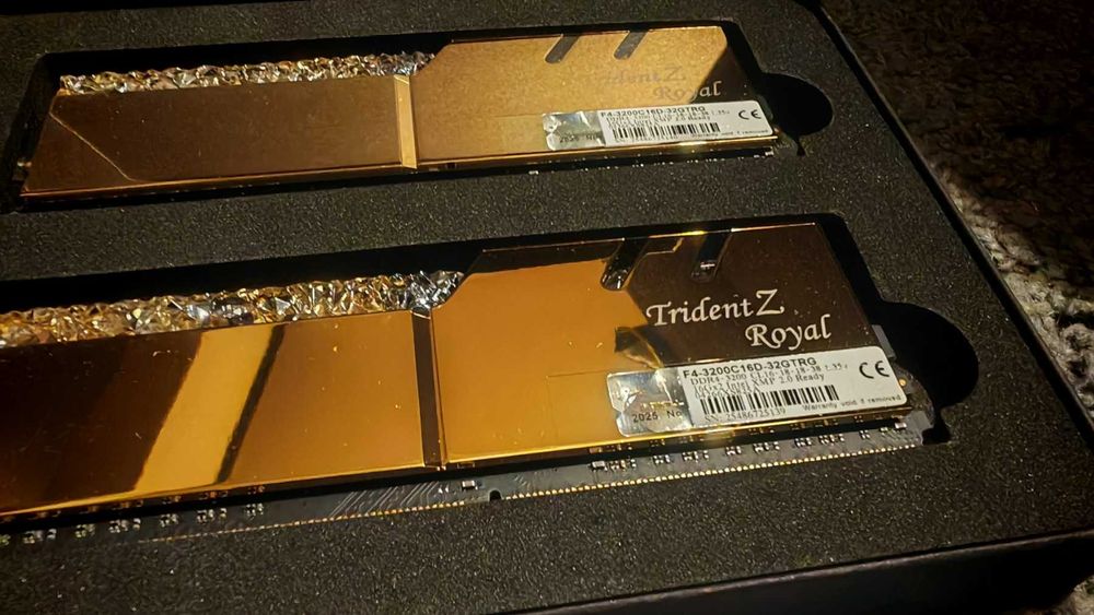 НОВА Рам GSkill Trident Z Royal GOLD/SYLVER 2X16GB 32GB 3200Mhz DDR4