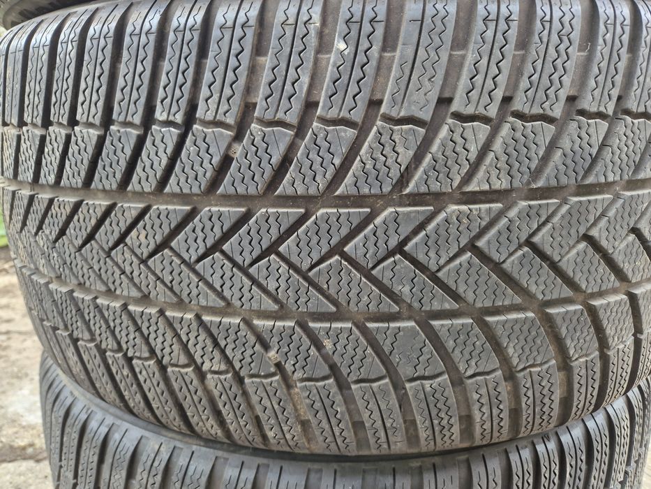 265 40 21 Anvelope de iarnă Bridgestone Dot 27.22