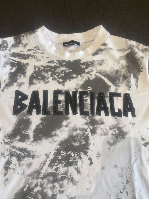 Чисто нова тениска