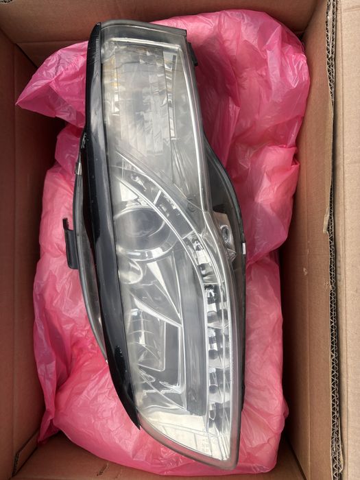 Faruri audi a4 b7 an 2005