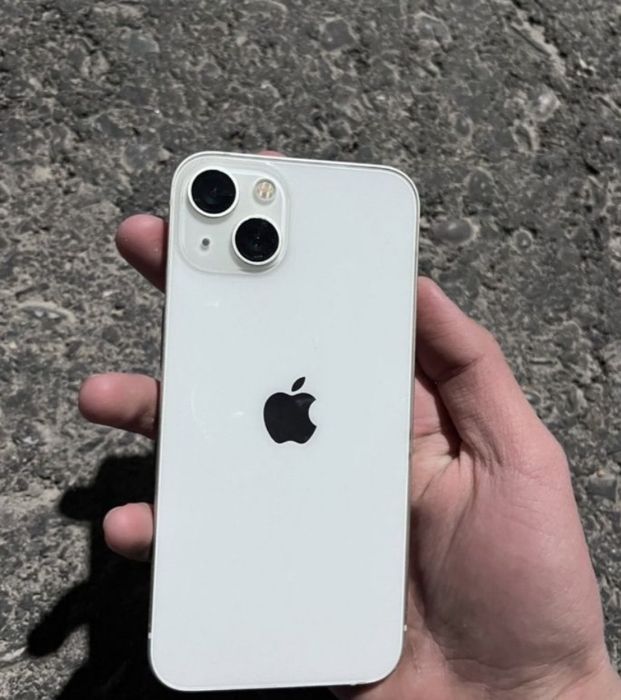 Айфон 13 срочно продам