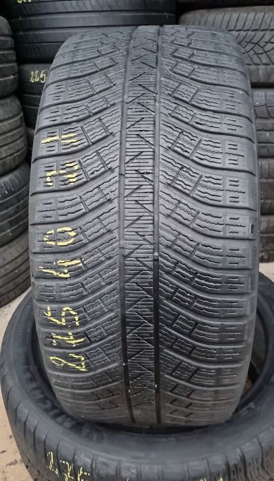 2 Anvelope Michelin 275 40 R21 M/S (iarnă) Impecabile DOT3521.