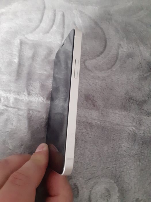 Vand iphone 12 mini de 64gb