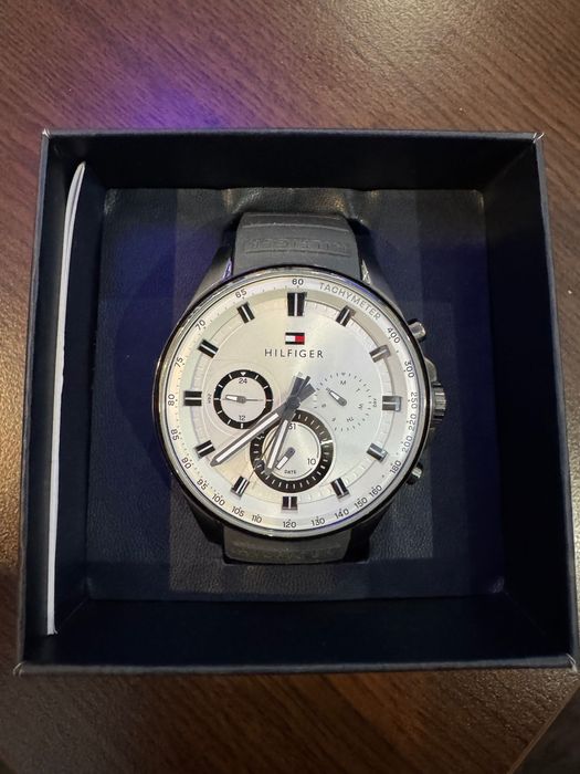 Мъжки часовник TOMMY HILFIGER