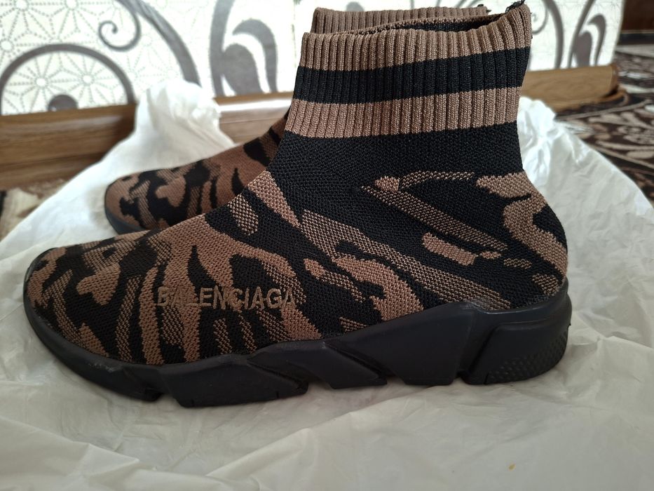 Жеп женил  модни хам коп колайли пол сапок  красовка  жазда  кийлетин