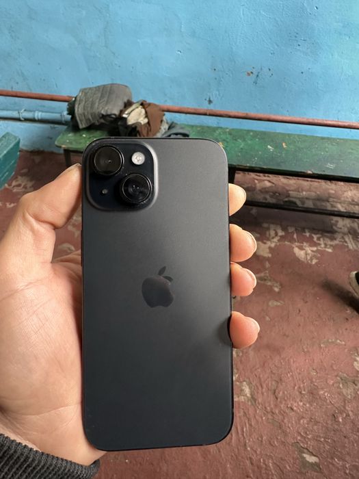 Айфон  15 apple.