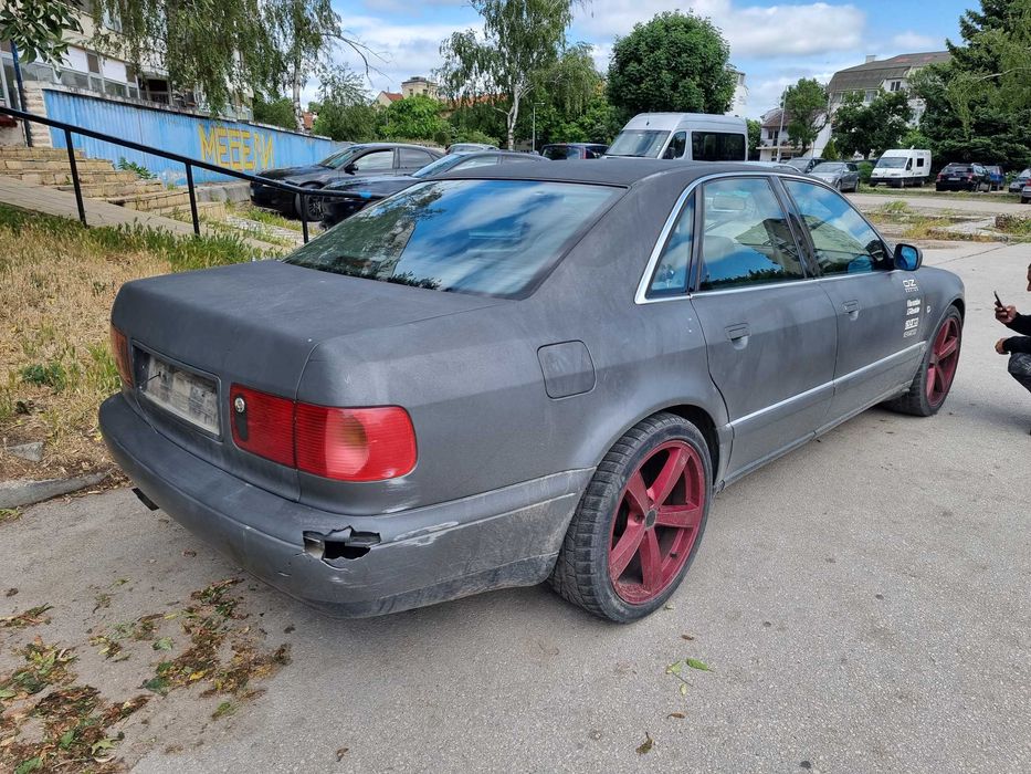 Ауди А8 3.7 бензин само на части