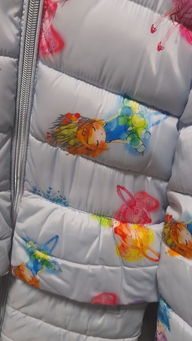 Демисезонная куртка на девочку