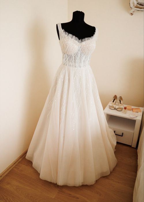 Vand rochie de mireasa