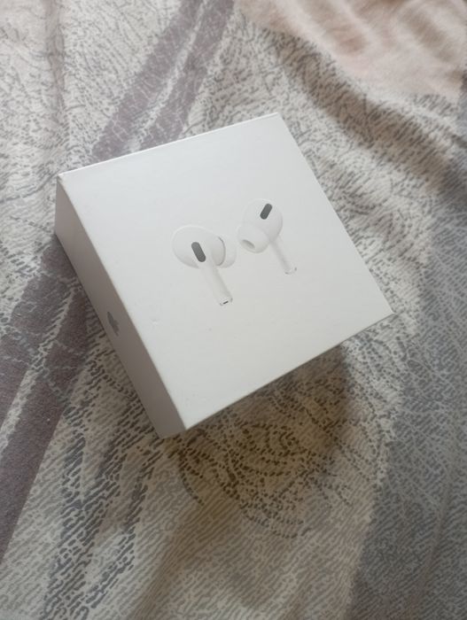 AirPods Pro Magsafe Charging Case