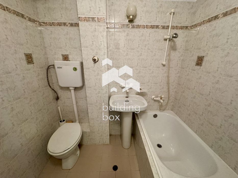 Офис в София-Център площ 55 цена 550