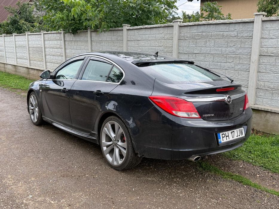 Vând Opel Insignia 2010