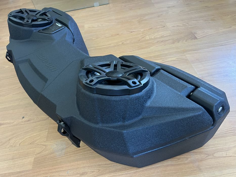 Lada spate HIFI BRP Sounds Box noua 43L LinqQ Atv Can Am Outlander Max
