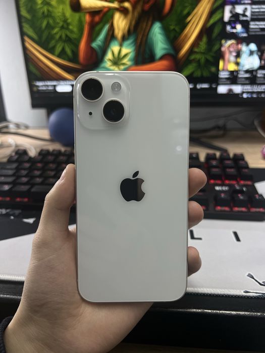 Пролам срочно Айфон 14 белый 128гб 87% акб