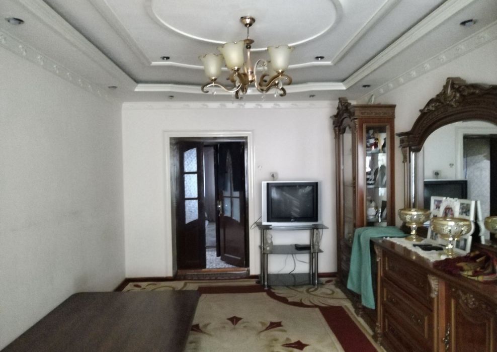 ИЗЗА. Банковская. Квартира