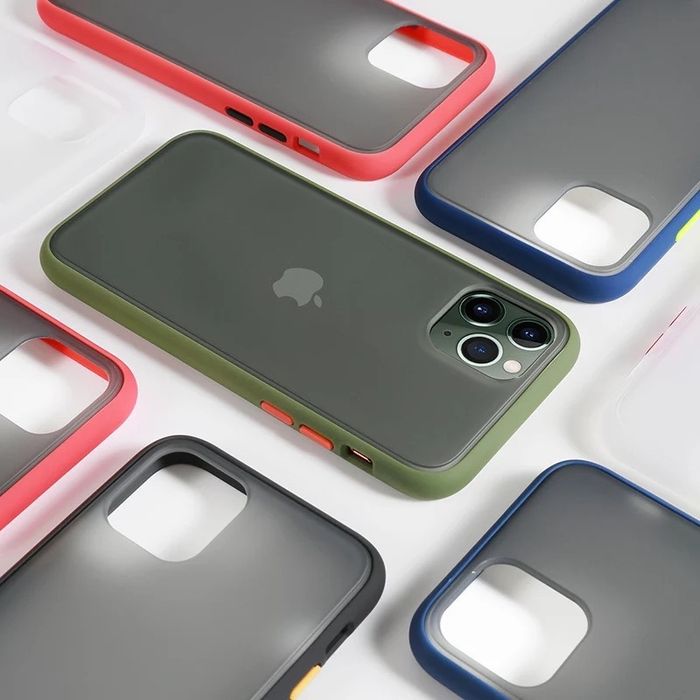 Iphone 12/13/14 PRO MAX Husa Hybrid Silicon Spate Mat Fumuriu