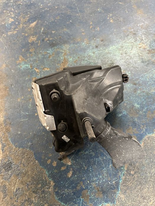 Carcasa filtru aer audi a4 b8 audi a5 2.0tdi cgl cjc