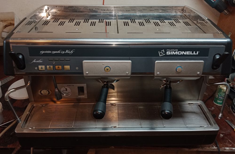 Кофемашина Simonelli