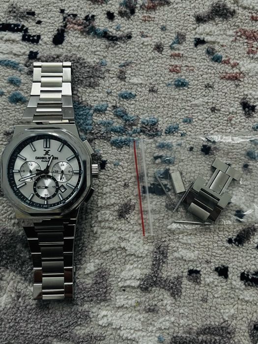 Продам часы Daniel Klein
