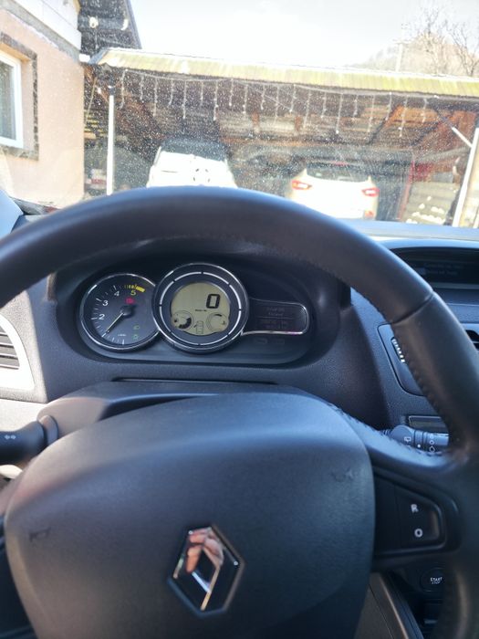 Renault Megane 3 1.5 dci 106 cai  2009
